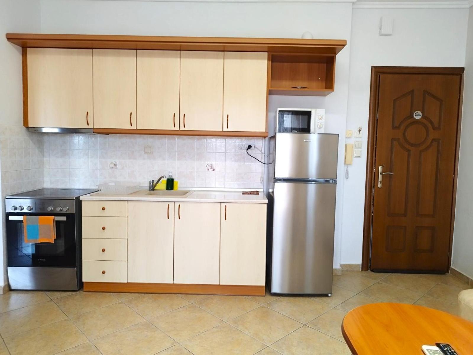Eleonas Apartments Неа Мудания Екстериор снимка