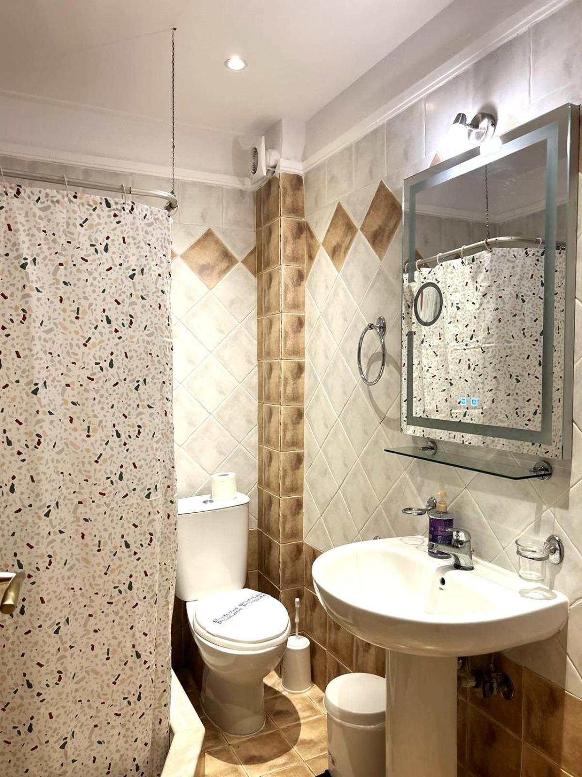 Eleonas Apartments Неа Мудания Екстериор снимка