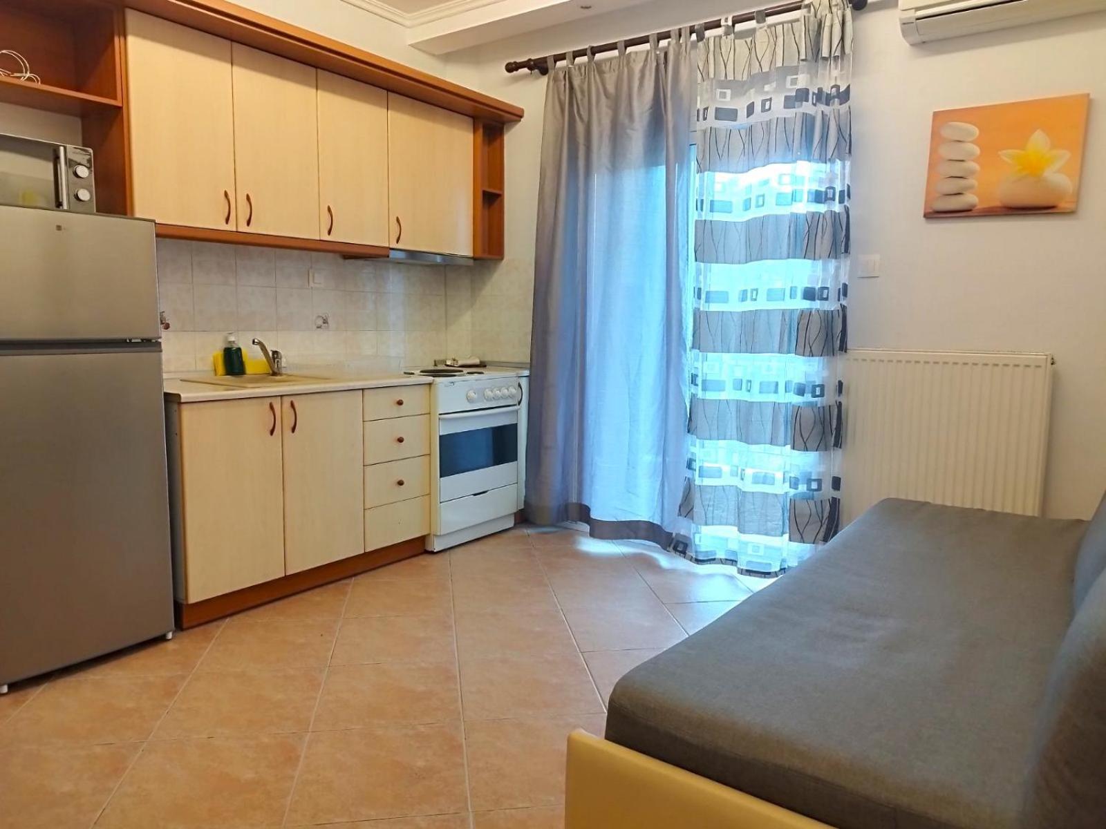 Eleonas Apartments Неа Мудания Екстериор снимка